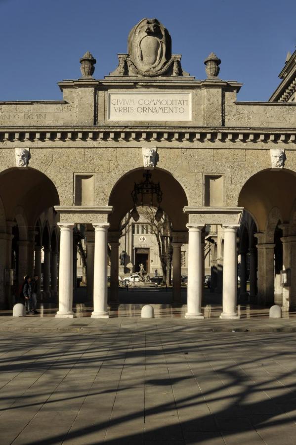 Bergamo Inn 15 المظهر الخارجي الصورة The statue of Apollo