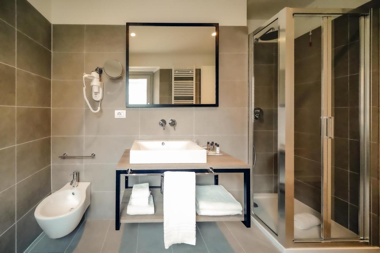 Bergamo Inn 15 المظهر الخارجي الصورة Bathroom
