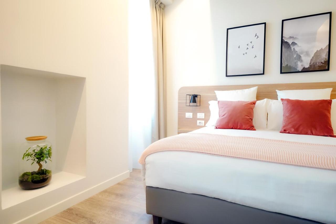 Bergamo Inn 15 المظهر الخارجي الصورة A bedroom at the hotel