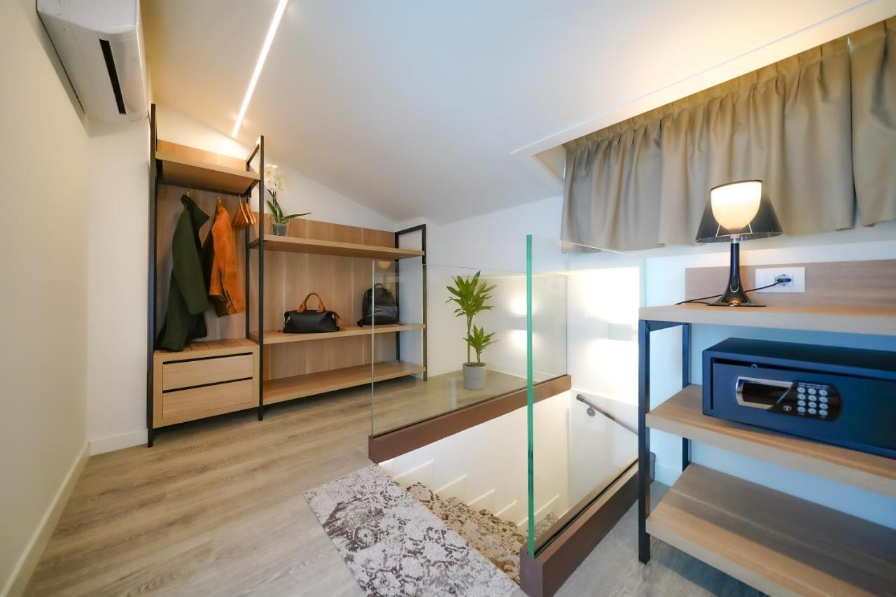 Bergamo Inn 15 المظهر الخارجي الصورة A safe in a hotel room